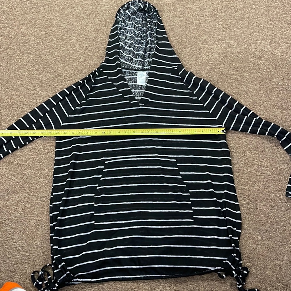 Kona Sol Black and White Swimsuit cover-up size XL